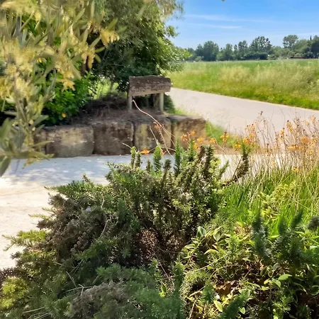 Maison Conviviale Avec Jardin à Saint-nazaire-de-pézan Casa de Férias Saint-Nazaire-de-Pezan