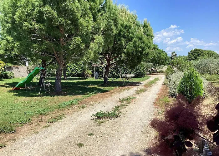 Maison De 3 Avec Jardin Clos A Nazaire De Pezan Hébergement de vacances